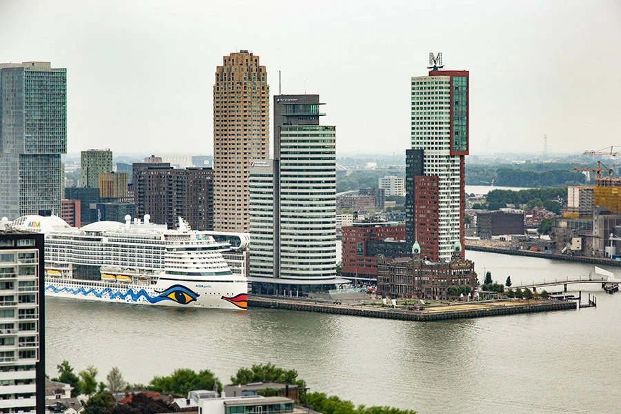 Euromast Rotterdam Hafenblick