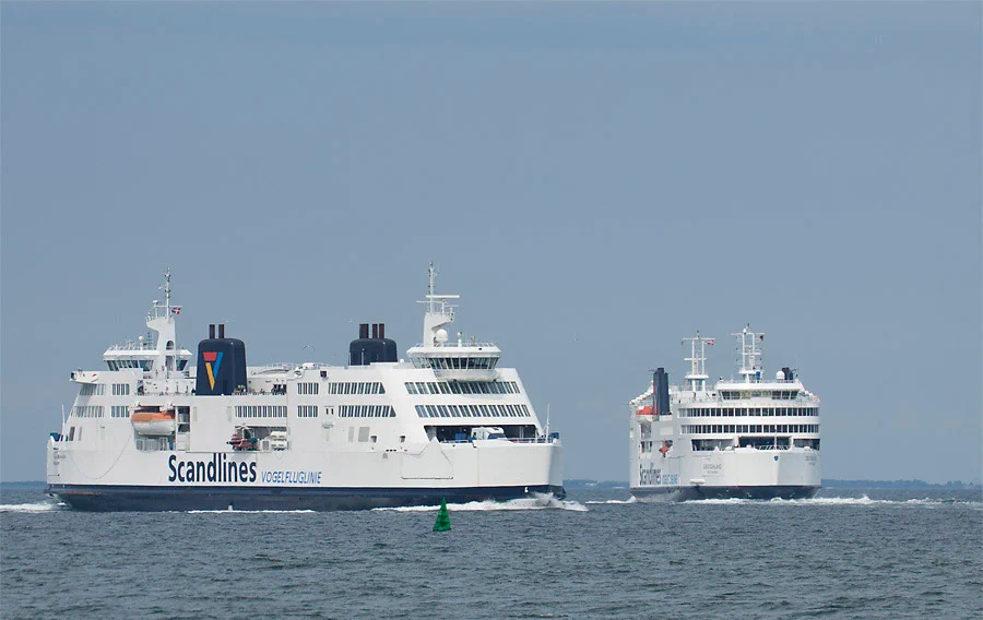 Fähren bei Puttgarden Urlaub auf Fehmarn 2012 - Fähre Puttgarden