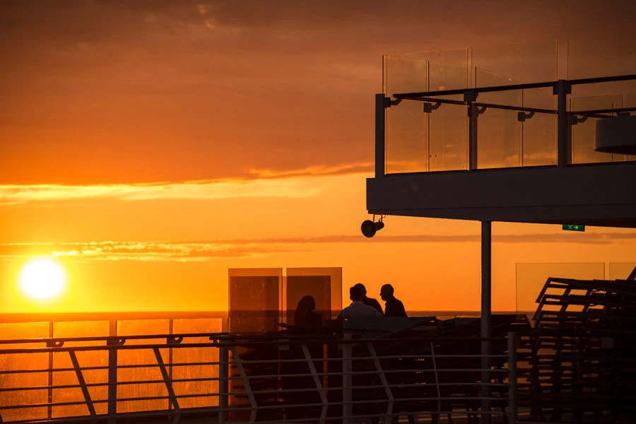 Idylle bei Sonnenuntergang Mein Schiff 6 - Schiffsreise nach Norwegen